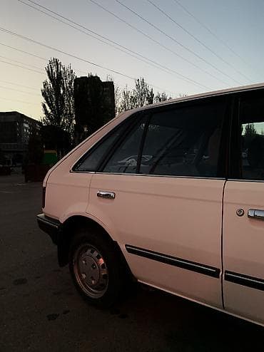 Унаа сатуу: Mazda 323: 1987 г., 1.5 л, Седан — 3