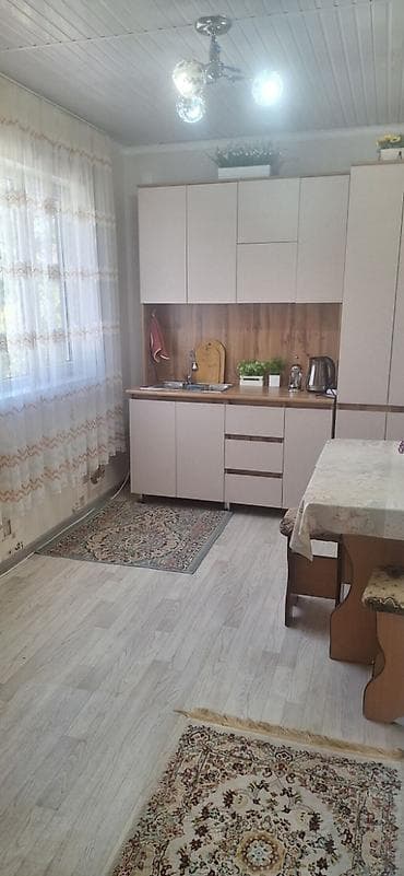 Недвижимость: 🏡 **Продаётся дом в Новопокровке** 📍 Локация: с. Новопокровка, между — 10