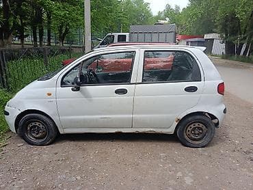 арзан машине: Daewoo Matiz: 2000 г., Кол менен иштөөчү, Хетчбек — 4