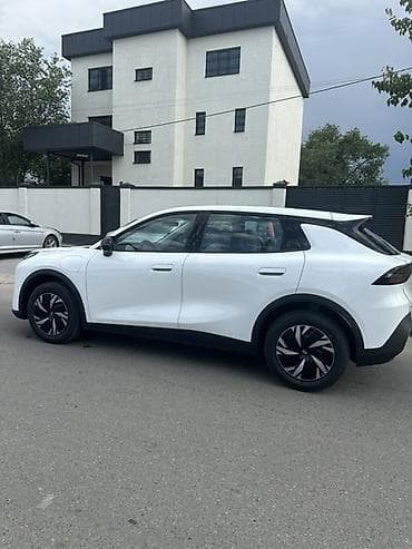 wuling mini ev: Changan Qiyuan Q05: 2026 г., Электромобиль, Кроссовер — 5