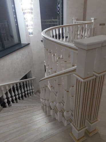 продажа дверей: Лестница двери лучшего качества. звоните — 3