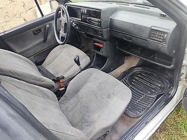 Унаа сатуу: Volkswagen Jetta: 1989 г., 1.8 л, Кол менен иштөөчү, Бензин, Седан — 5