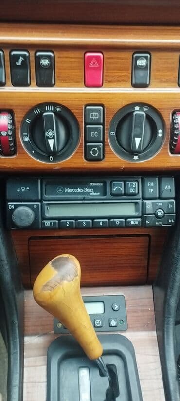 мызыкальный центр: Мерседес 124 Магнитола оригинал, Германия .Бейкер . Раскодировать — 1
