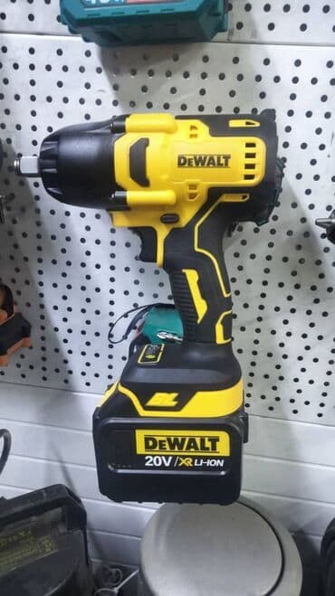 гаечные ключи: Гайковерт самый мощный Косон 2 батрейка 1 зарятник 6 месяцев — 6