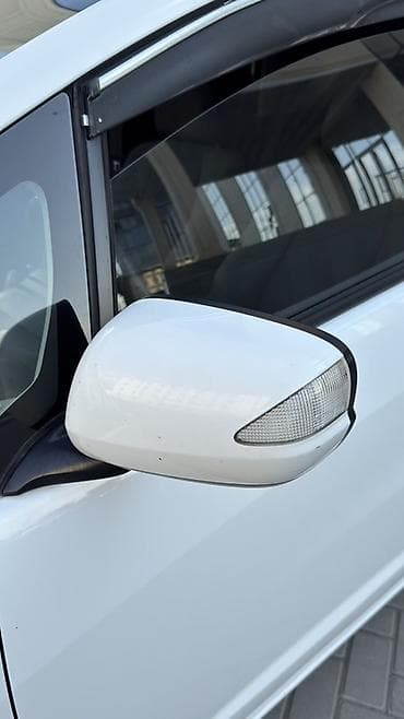 джип либерти: Honda Fit: 2011 г., 1.3 л, Автомат, Бензин, Хэтчбэк — 6