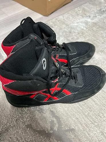 самбу: Мужские кроссовки, 42, Asics, Б/у, цвет - Черный, Самовывоз — 1