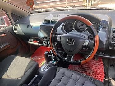 ош машина фит: Honda Fit: 2002 г., 1.5 л, Автомат, Бензин, Хэтчбэк — 5