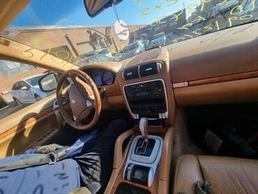 машины на разбор: Porsche Cayenne 2005 года, v-3.2, сейчас стоит на разборе в Канаде — 2