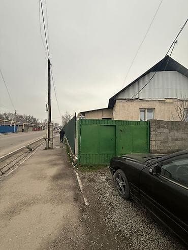 жилой дом с земельным участком: Продажа земельного участка с домом и хозпостройками. Г.БИШКЕК — 2