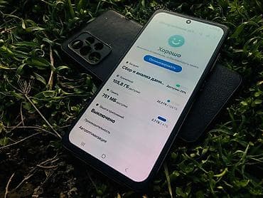 air pods max: Samsung Galaxy A52 — 6