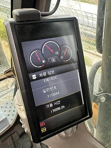 для круп: Экскаватор, Volvo, 2016 г., Колесный — 4