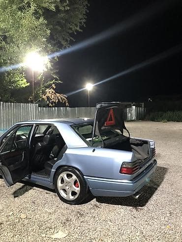 мерседес на мерс: Mercedes-Benz W124: 1994 г., Бензин, Седан — 6