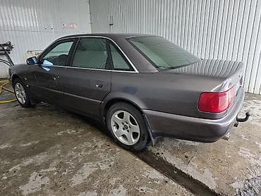 camry 2020: Audi A6: 1996 г., 2.6 л, Ручные, Бензин, Седан — 6