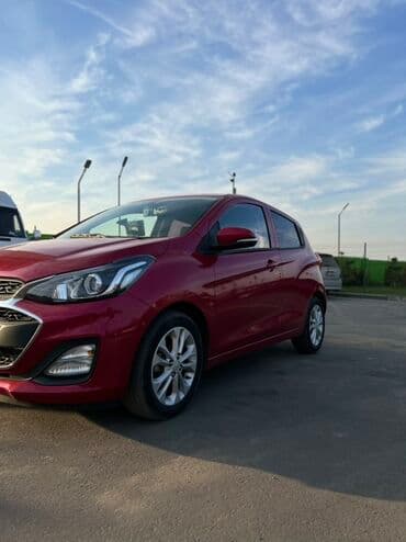 продаю авто с последующим выкупом: Chevrolet Spark: 2019 г., 1 л, Вариатор, Бензиновая, Хэтчбэк — 2