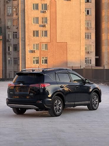 продаю toyota rav4: Toyota RAV4: 2018 г., 2.5 л, Автомат, Гибрид, Кроссовер — 5