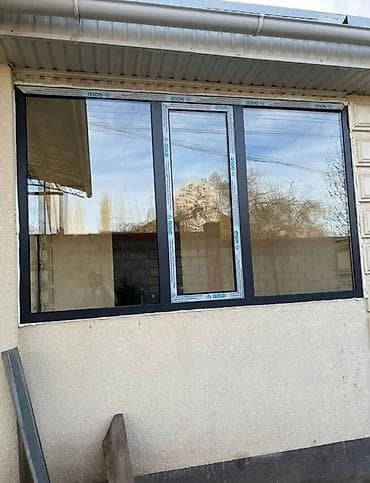 solutions elementary: Панорамное пластиковое окно с тёмным ламинированным профилем - — 1