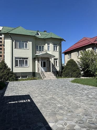 джал мкр: Цена договорная. Продается двухуровневый дом + цокольный этаж. Ж\ м — 1