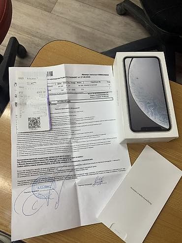 айфон икс с: В ремонте не был! IPhone XR, 64 ГБ, цвет White - Дисплей 6.1" Liquid — 6