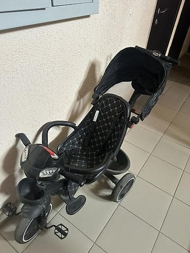 Детский трехколесный велосипед‑коляска (3 в 1), цвет черный at lalafo.kg Детский трехколесный велосипед‑коляска (3 в 1), цвет черный