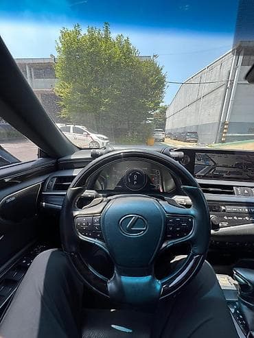 lexus es300h: Lexus ES: 2020 г., Гибрид, Седан — 7