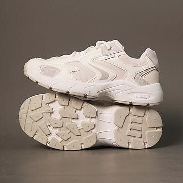 Босоножки, сандалии, шлепанцы: Молочные Кроссовки Женские MUSTANG!В универ и школу! Особенности: - — 1