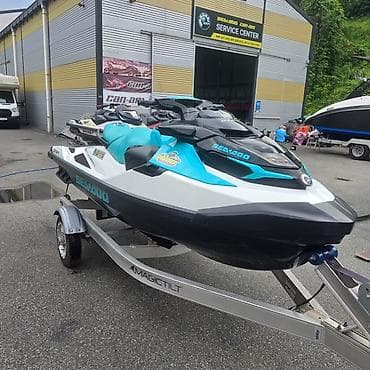 коврики gx470: Продаются гидроциклы Yamaha и Sea-Doo — в отличном состоянии, Готовы — 8