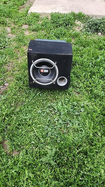 aifon 11pro: Сабвуфер JBL в корпусе - Модель линейки JBL (надпись «JBL 1000 WATTS» — 1