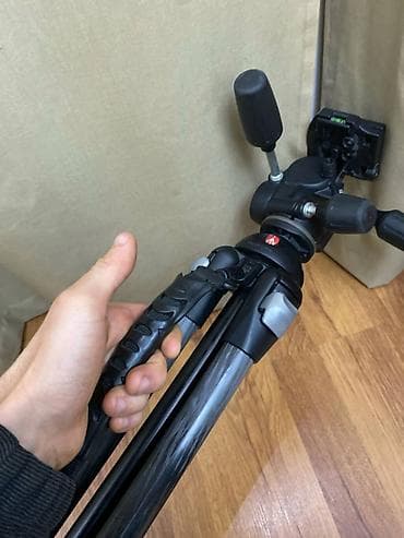 Техника и электроника: Штатив Manfrotto 055MF4 + голова Manfrotto 808RC4 Б/у в идеальном — 10