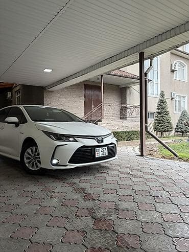 crown 2018: Toyota Corolla: 2019 г., 1.8 л, Вариатор, Гибрид, Седан — 9
