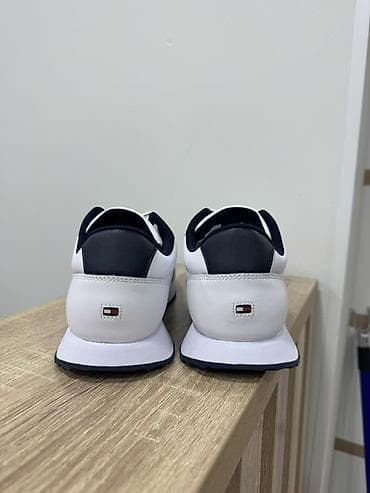 Жеке буюмдар: Эркектердин кроссовкасы, 42, Tommy Hilfiger, Жаңы, түсү - Ак, Өзү алып кетүү — 2