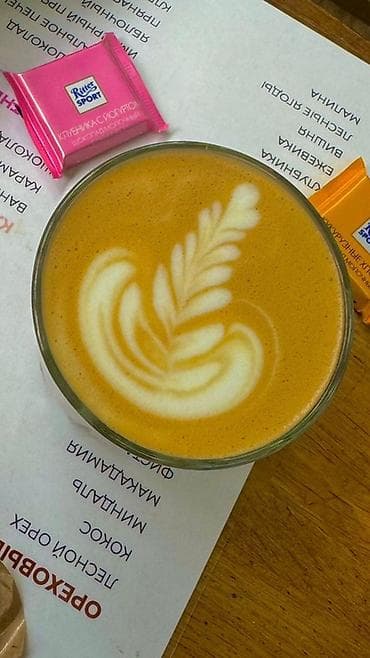 Ищу работу в Бишкеке, 21лет, стаж 1,5г работал в центре Москвы знаю