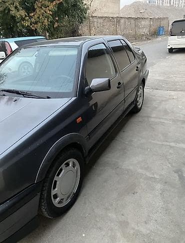 поменяюсь: Volkswagen Vento: 1992 г., 2 л, Ручные, Бензин, Седан — 7