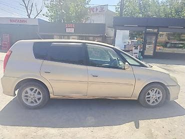 Унаа сатуу: Toyota Opa: 2003 г., Хетчбек — 4