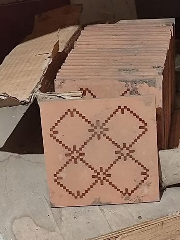 Кафель новый остаток после ремонта.Размеры 30на 30см. В коробке 15 шт at lalafo.kg Кафель новый остаток после ремонта.Размеры 30на 30см. В коробке 15 шт