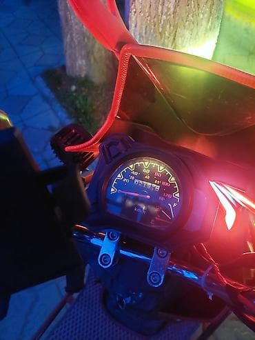 ош скутери: Тип скутера 150 куб. см, Бензин — 2