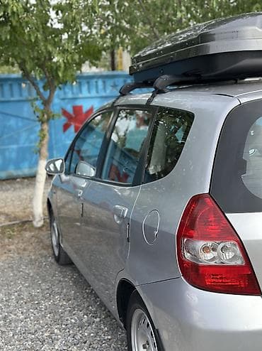 bmw samurai: Honda Fit: 2007 г., 1.4 л, Механика, Бензин, Хэтчбэк — 3