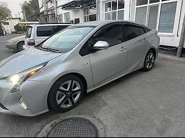 х5 2004: Toyota Prius: 2017 г., 1.8 л, Автомат, Гибрид, Хэтчбэк — 3