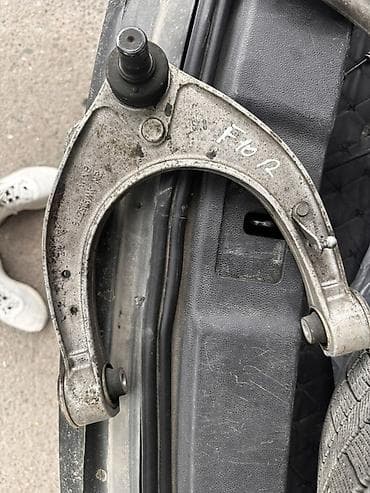 Передний правый рычаг BMW Оригинал