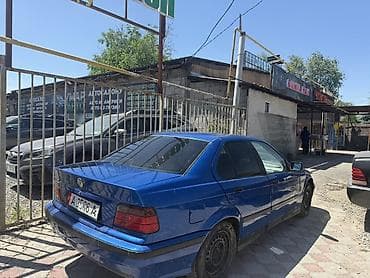 step 2: BMW 3 series: 1991 г., 2.5 л, Механика, Бензин, Седан — 4