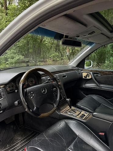 mers 212: Mercedes-Benz E-Class: 2000 г., 4.3 л, Автомат, Бензин — 7