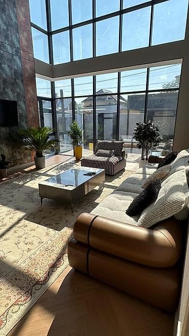 open space: 🏡 ПРОДАЁТСЯ НОВЫЙ ДОМ С ДИЗАЙНЕРСКИМ РЕМОНТОМ! 🔥 ✨ Площадь дома — 300 — 2