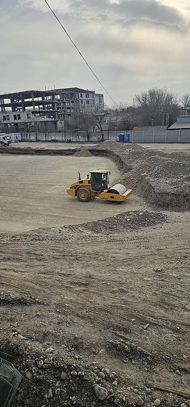 погрузчик 2024: Услуги грунтового виброкатка LiuGong. - Масса катка: 20–22 тонны — 2