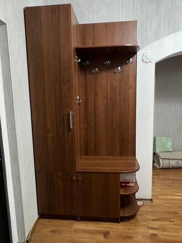 прихожая мебел: Гарнитур для прихожей, Б/у, Шкаф, ДСП, Самовывоз, цвет - Коричневый — 1