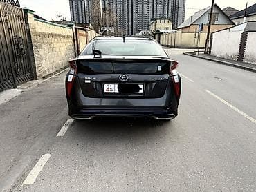 toyota prius 2018: Toyota Prius: 2018 г., 1.8 л, Вариатор, Гибрид, Хэтчбэк — 3