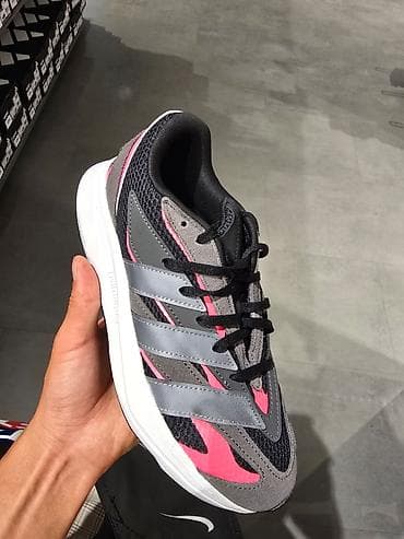 бутсы 39 размер: Кроссовки, 36.5, Adidas, Новый, Самовывоз, Бесплатная доставка — 1