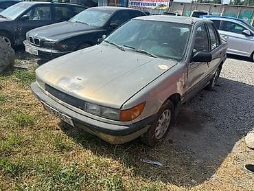 Mitsubishi Lancer: 1992 г., 2 л, Механика, Бензин, Седан — 2