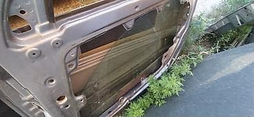 Стекло Багажника Volkswagen, 2002 г., Б/у, Оригинал at lalafo.kg Стекло Багажника Volkswagen, 2002 г., Б/у, Оригинал