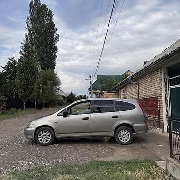 Унаа сатуу: Honda Stream: 2002 г., 1.7 л, Кол менен иштөөчү, Бензин, Универсал — 3