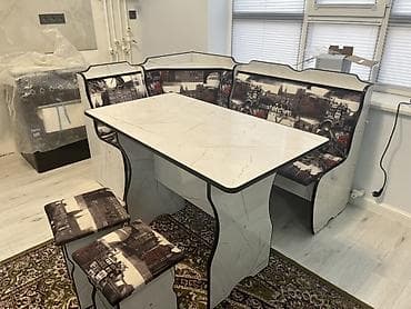 размеры угловой кухонной мебели: Кухонный стол и стул, Б/у, цвет - Белый — 1