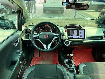 онлайн номер аукцион: Honda Jazz: 2009 г., 1.3 л, Механика, Бензин, Хэтчбэк — 6